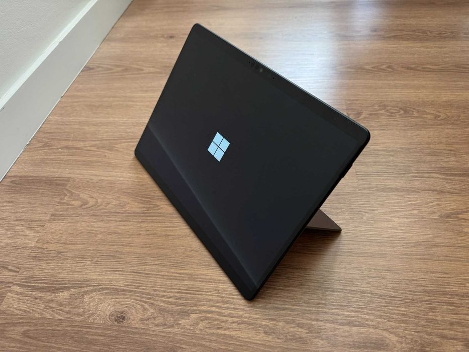 Microsoft Surface Pro X (CPU SQ1, 4G, 16Gb RAM, 256Gb SSD) Windows 11