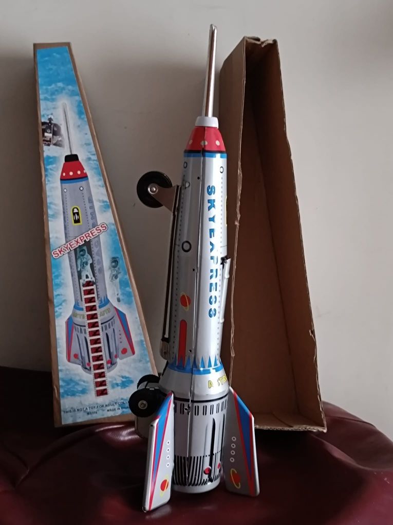 Foguetão Vintage de Coleção