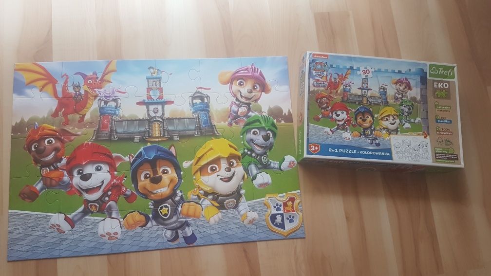 Zestaw gier i puzzli