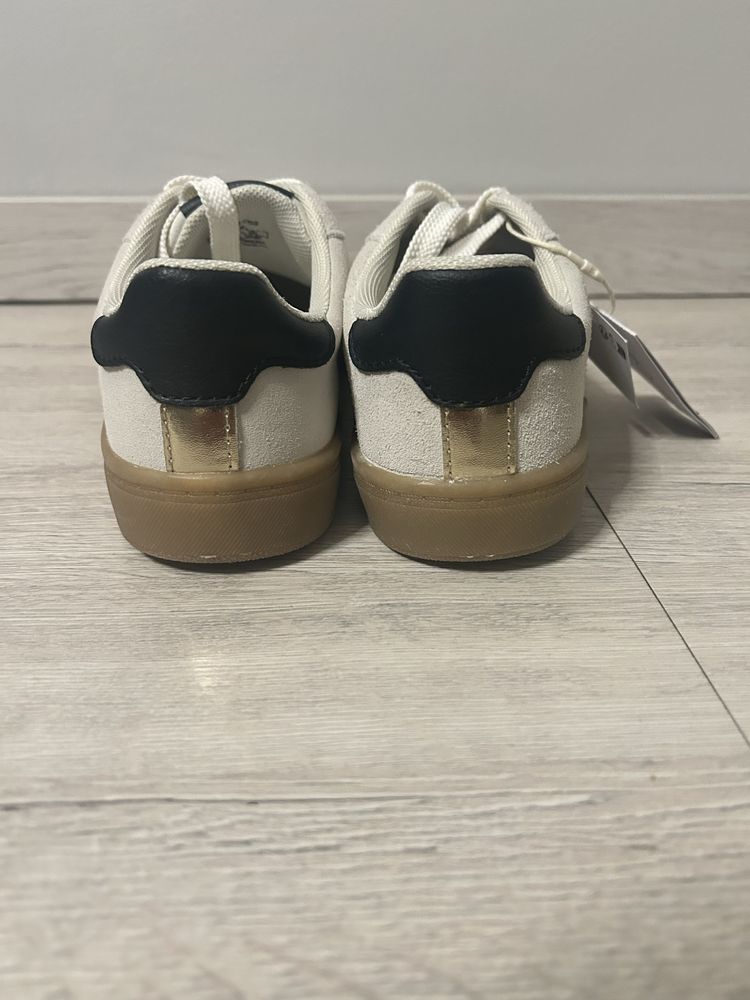 Adidasy Stradivarius r.37
