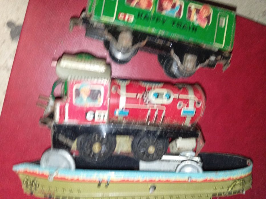 3 brinquedos comboio e braco antigo
