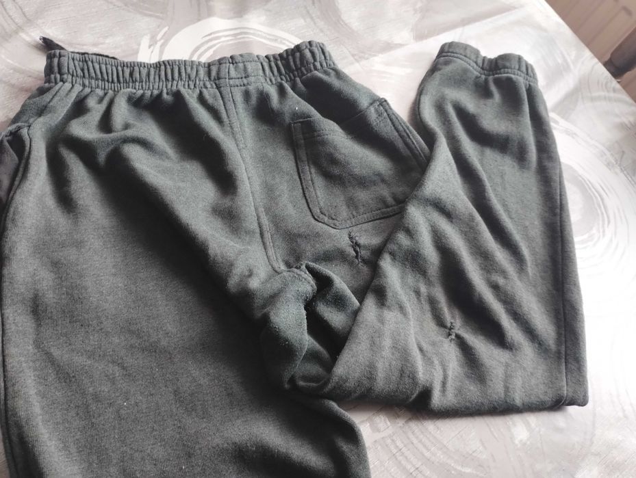 spodnie dresowe r. 134 /140 / 146 za 2 pary Tanio !!