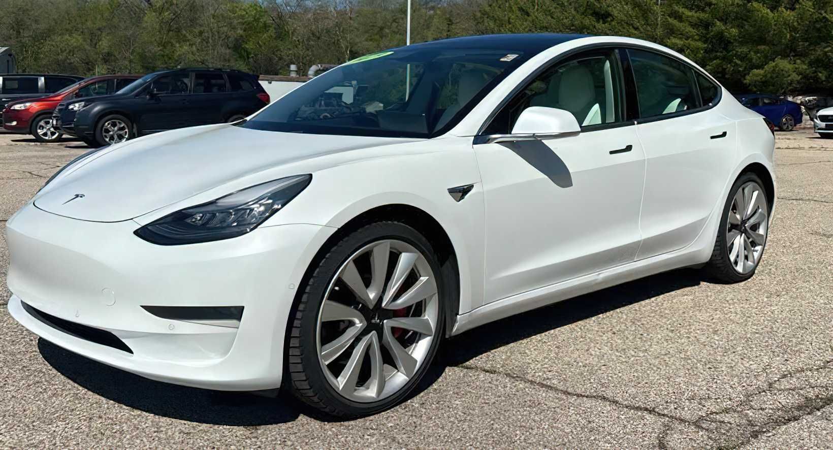 Tesla Model 3 2019