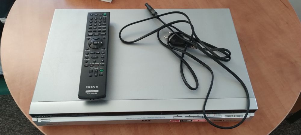 Nagrywarka DVD/HDD-SONY RDR HX750 160GB
