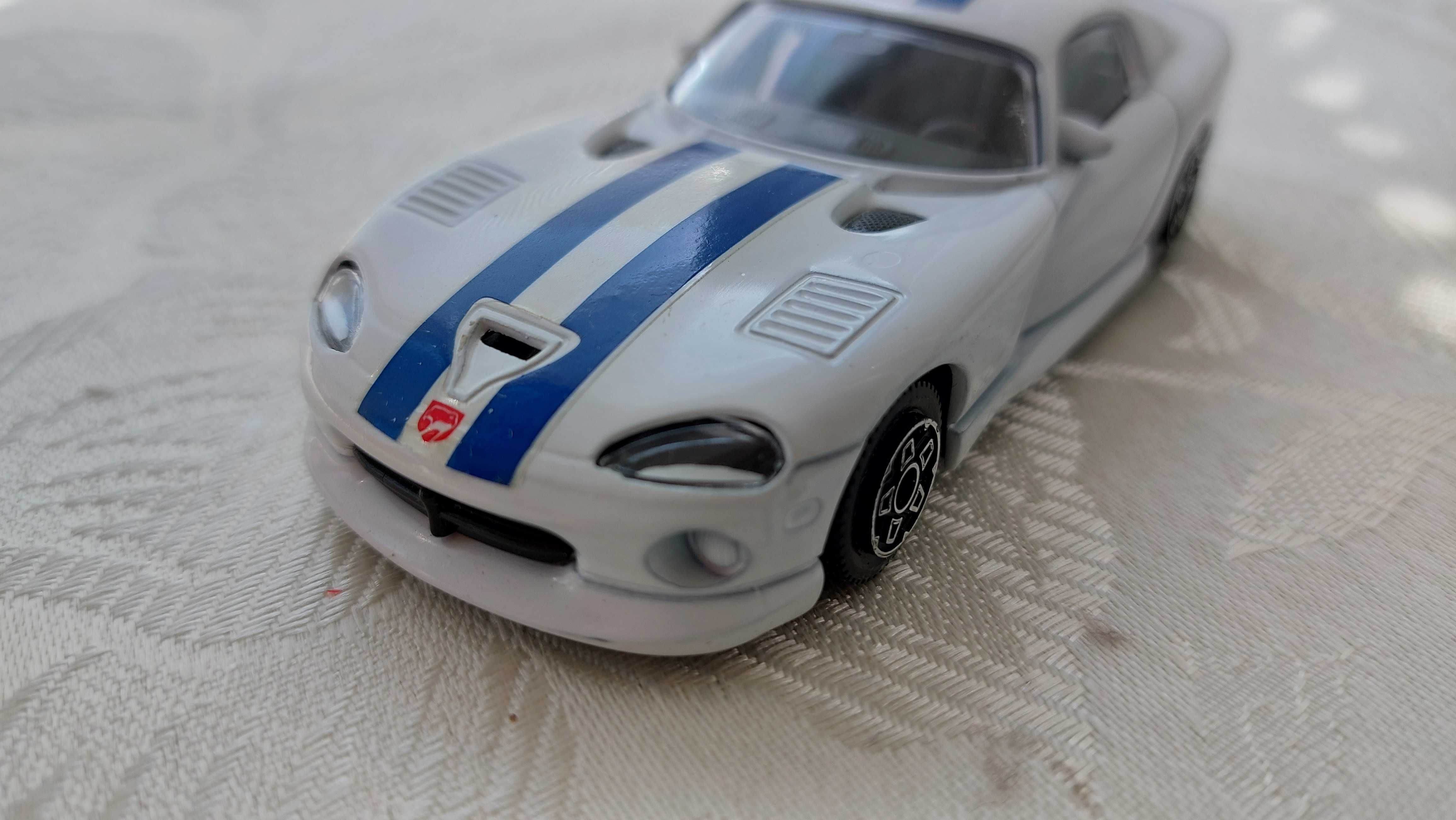 Масштабна модель Dodge Viper GTS coupe (1:43) Bburago cod.4120