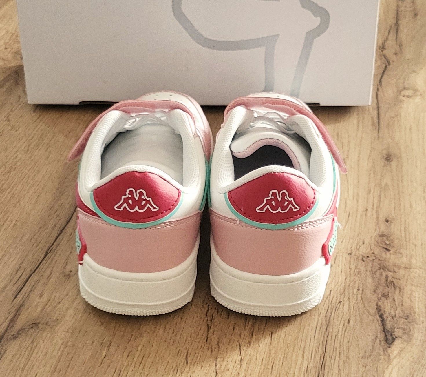 Nowe sneakersy Kappa r.32