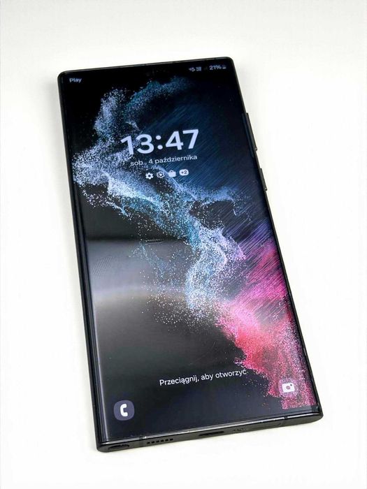 Samsung Galaxy S22 Ultra 256 GB – z rysikiem i etui