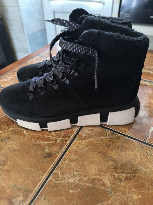 Шкіряні зимові жіночі ботинки, черевики 39 розмір ( устілка 26 см)