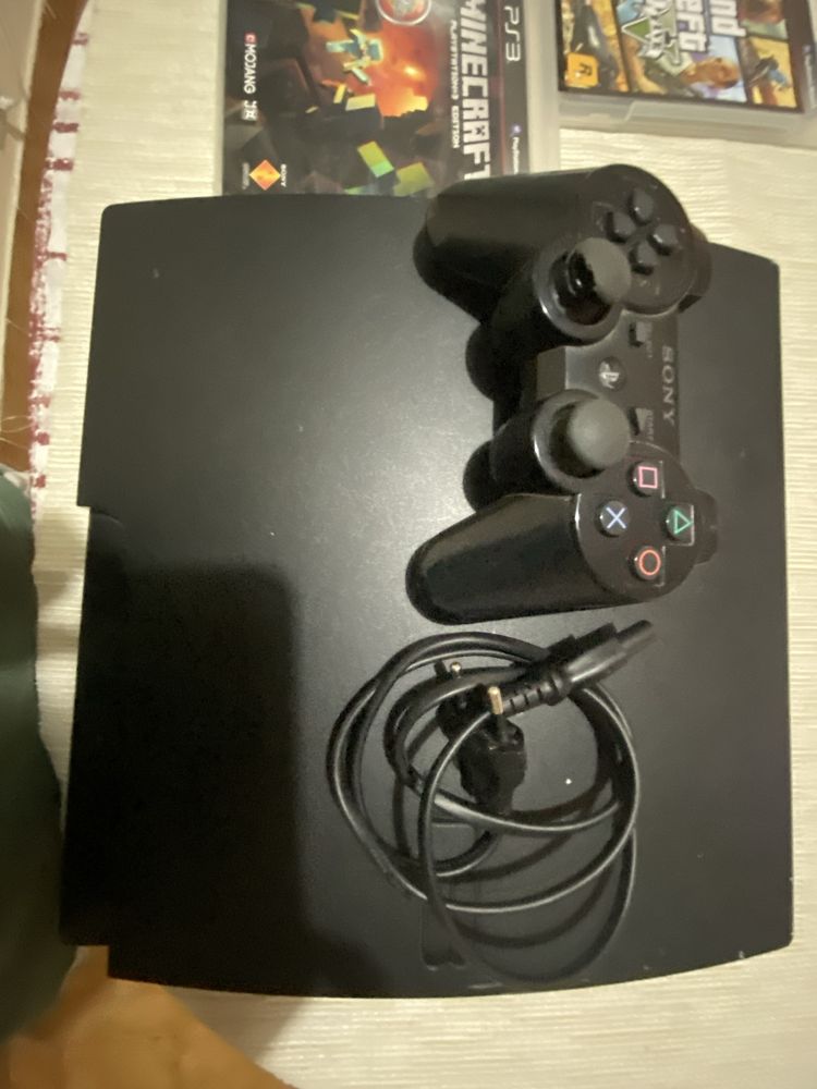 PlayStation 3 com 3 jogos