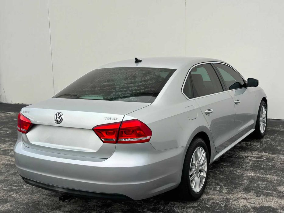 Volkswagen Passat      2015
