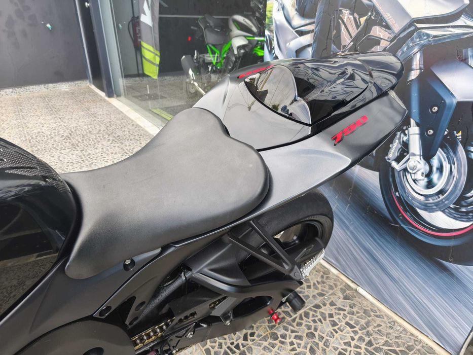 Suzuki GSX-R 750