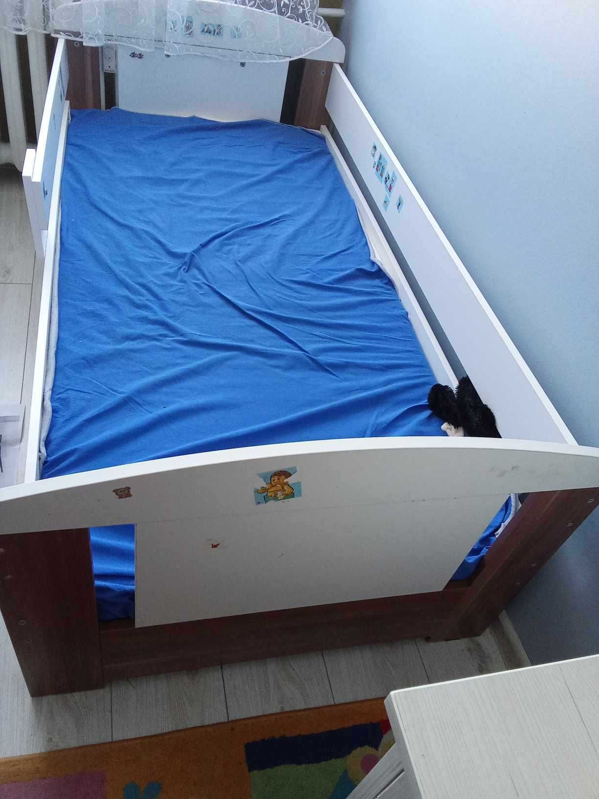 Dwa łóżka dziecięce 160x80 szuflady + materace
