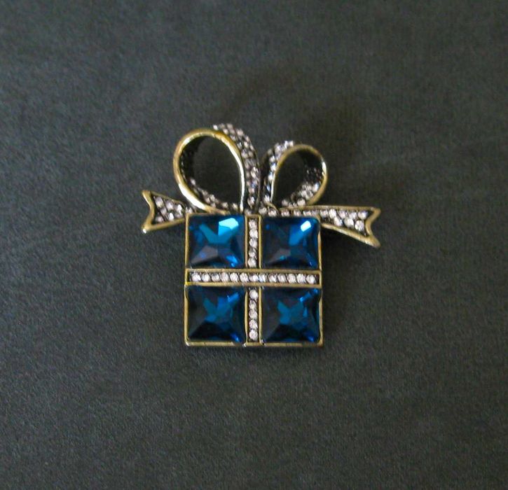 Alfinete / Broche / Pregadeira Presente Pedras Azuis NOVO