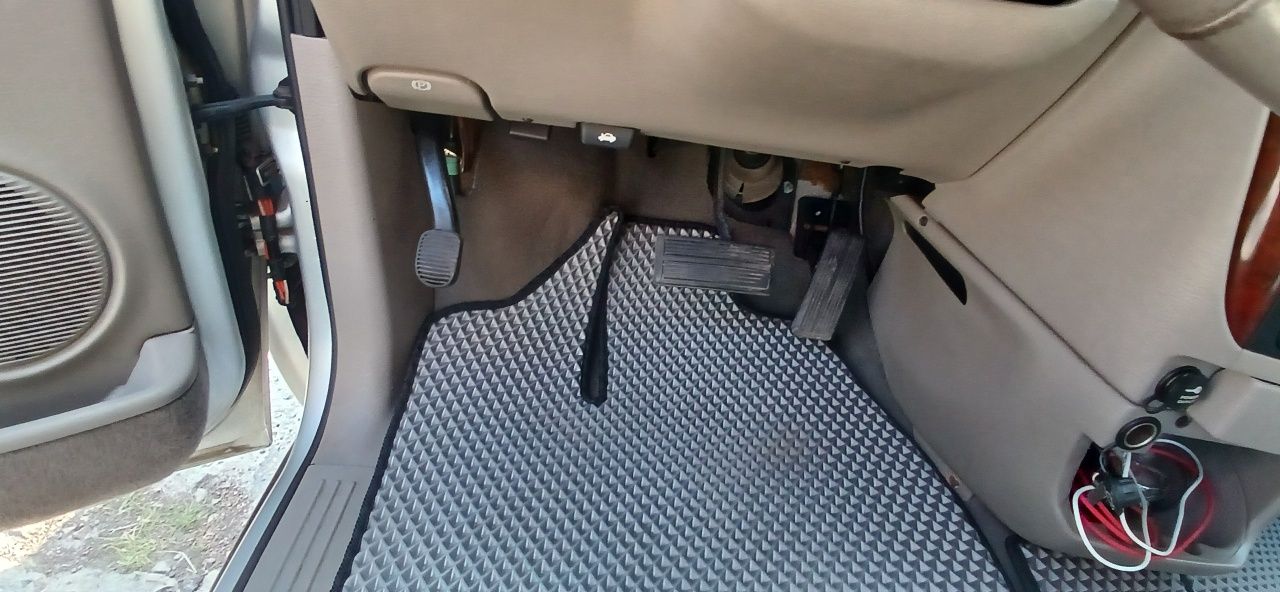Продам крайслер вояджер Chrysler voyager