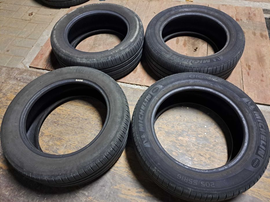 Komplet opon letnich Michellin 205/55 R16