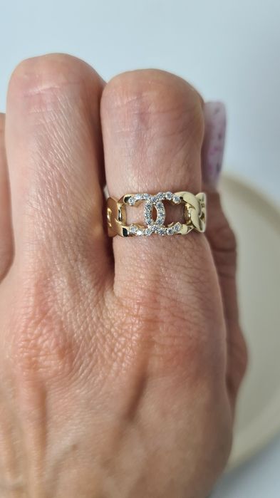 Nowy złoty pierścionek typu Chanel obrączka pancerka cyrkonie p 585