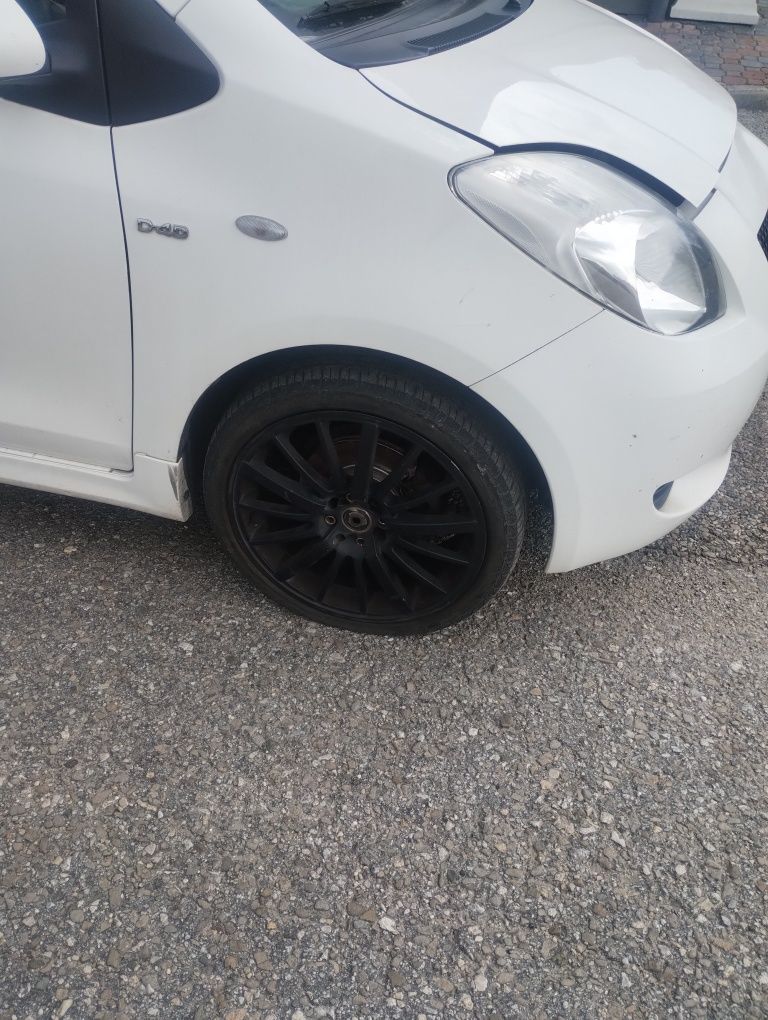 maska błotnik yaris 2 1.4 d4d przedni zderzak przedni pas 1.0 1.3