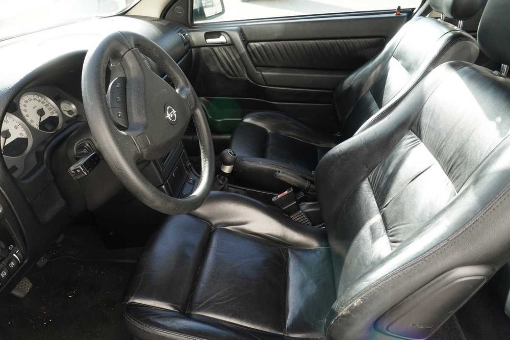 Opel Astra G Coupé 1.8 Bertone Edition