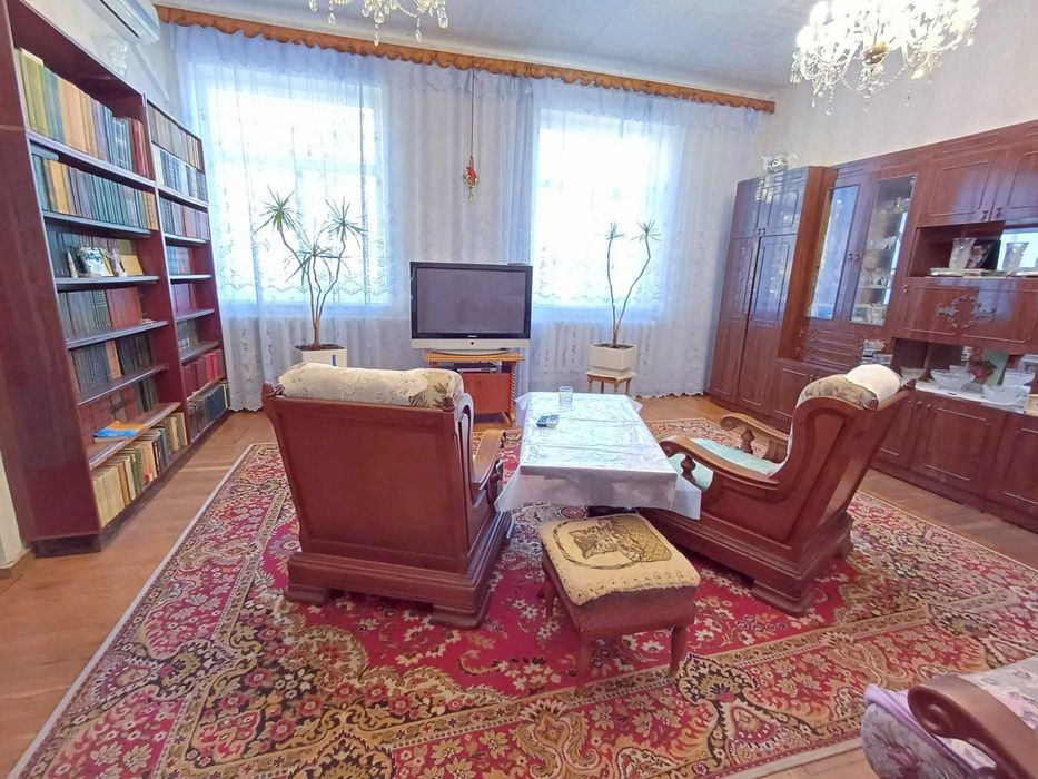 Продам дом в пгт Доброслав