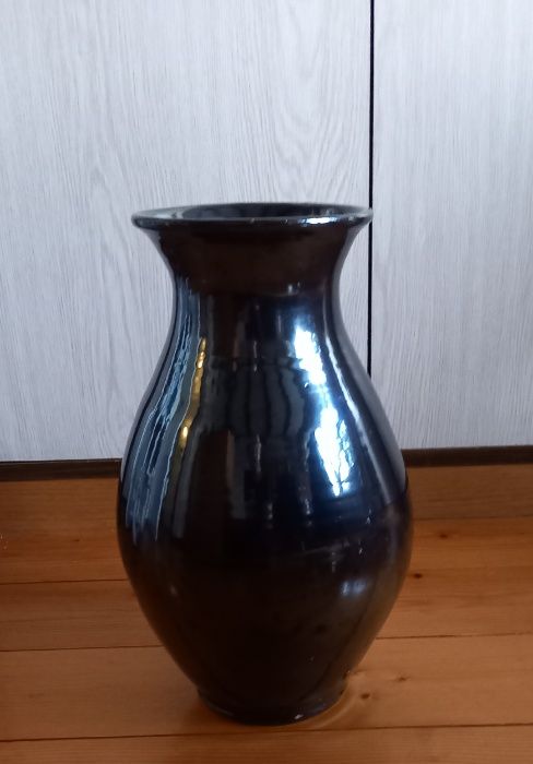 dzban, ceramiczny wazon duży czarny, szkliwiony