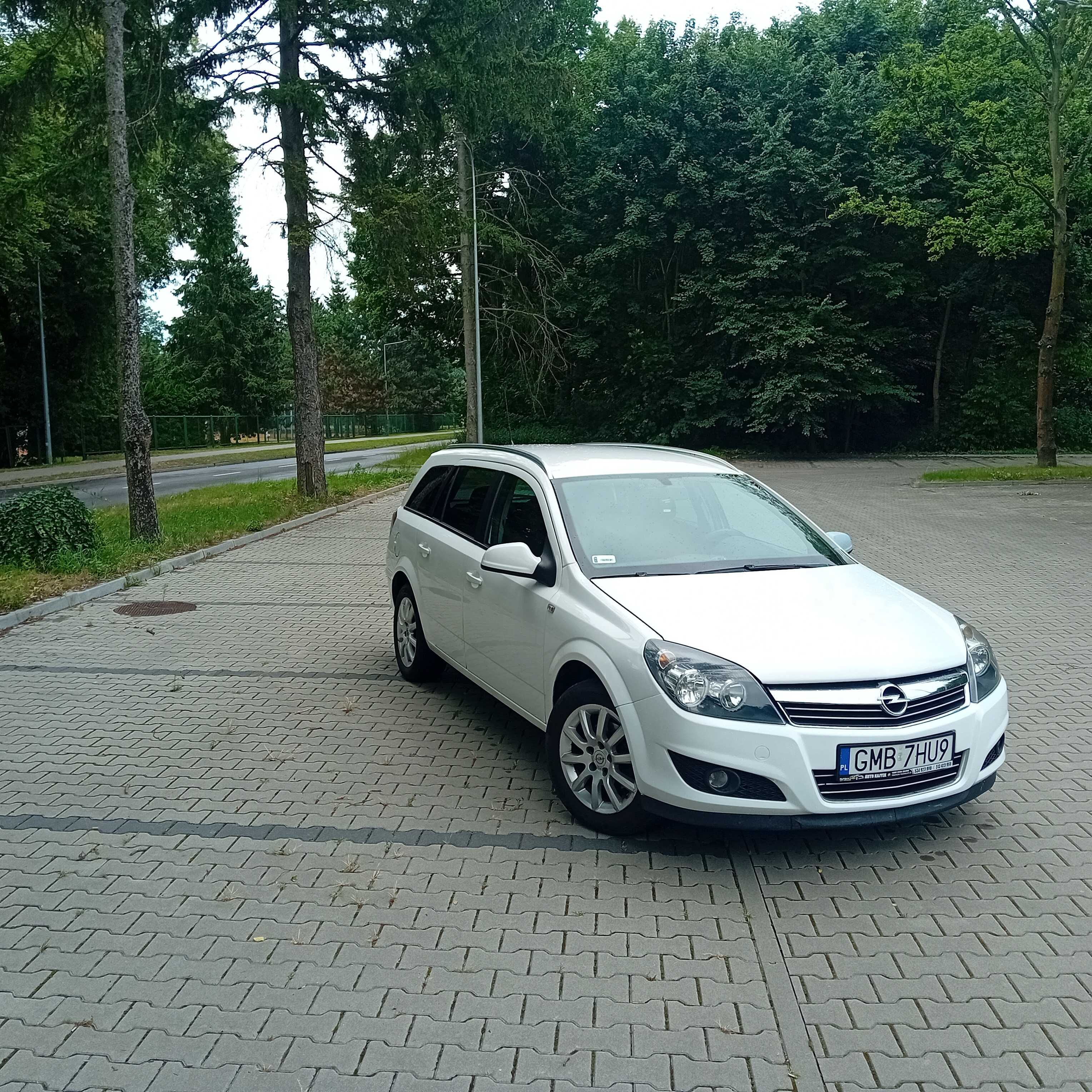 Sprzedam opel astra h 2011r