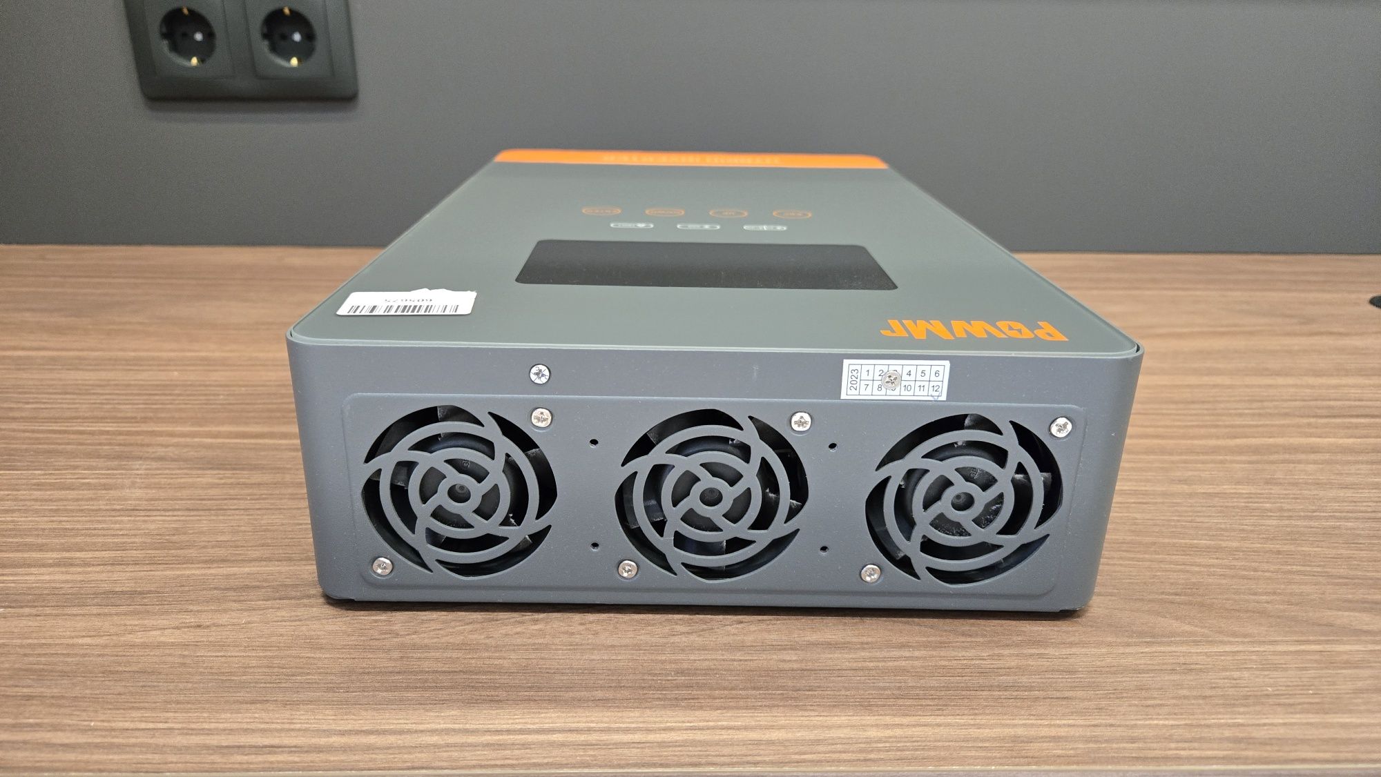 Гібридний інвертор PowMr 4500W 24V POW-HVM4.5K-24V