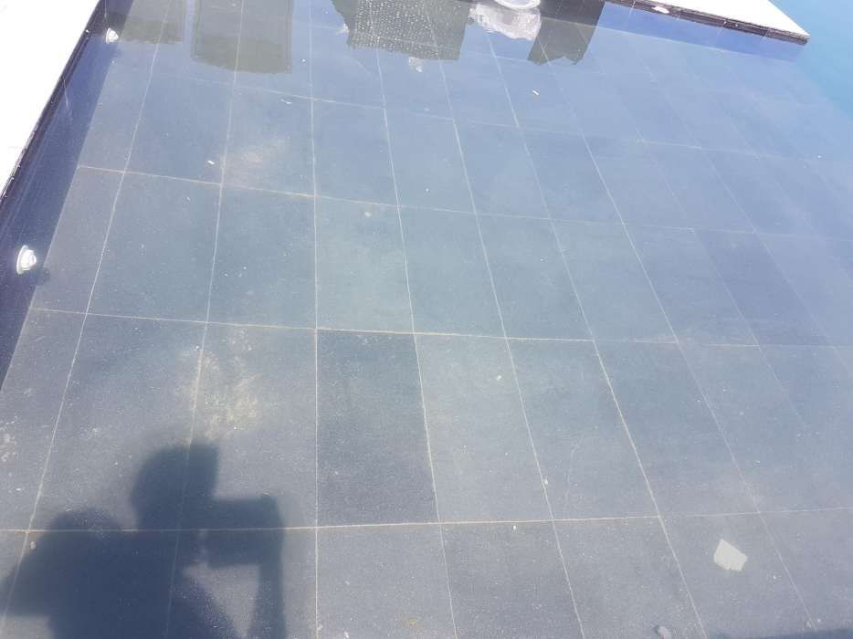 Ardosia preta em pisicina