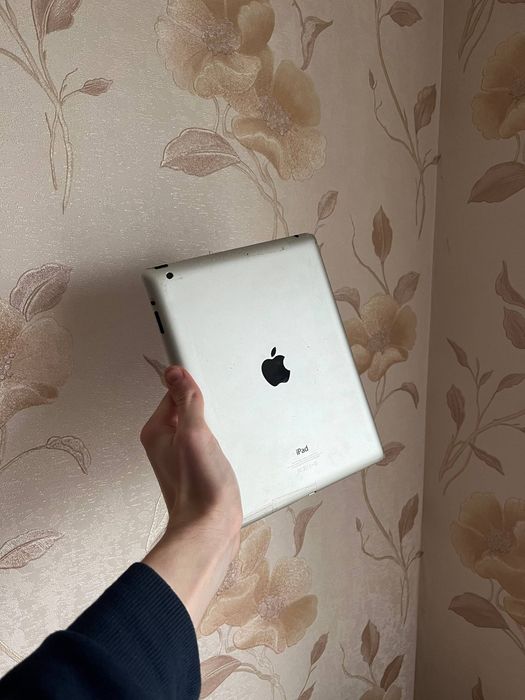 Apple iPad 4 th gen 16 GB White (wifi) На запчастини або відновлення