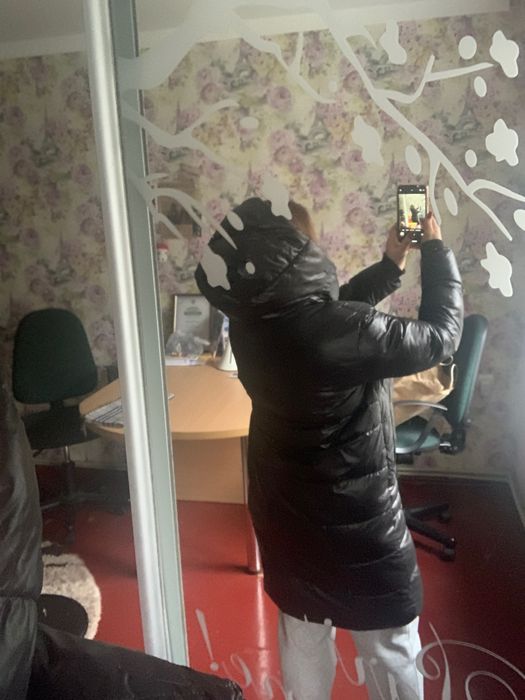 Продам зимову куртку