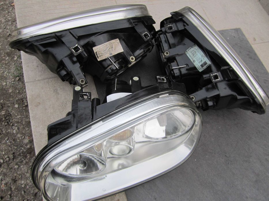 Lampy przednie przód Vw Golf 4 prawa,lewa HALOGEN IDEAŁ orginał
