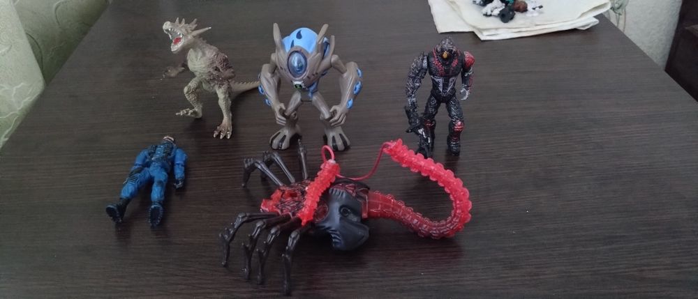 Фигурки, децкие игрушки, Киндер.