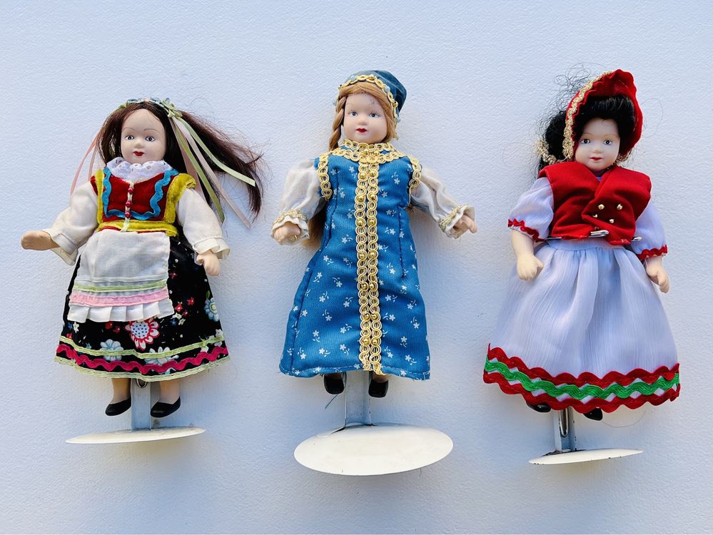 Bonecas em porcelana de diferentes paises