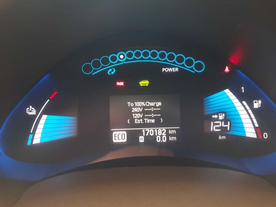 Nissan Leaf 2012, батарея 70%