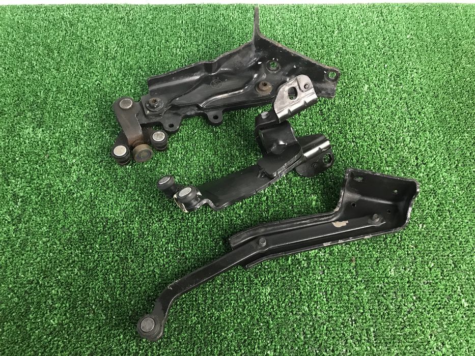 Роліки правих здвижних дверей Фіат Добло 263 Опель Комбо 2010-2017