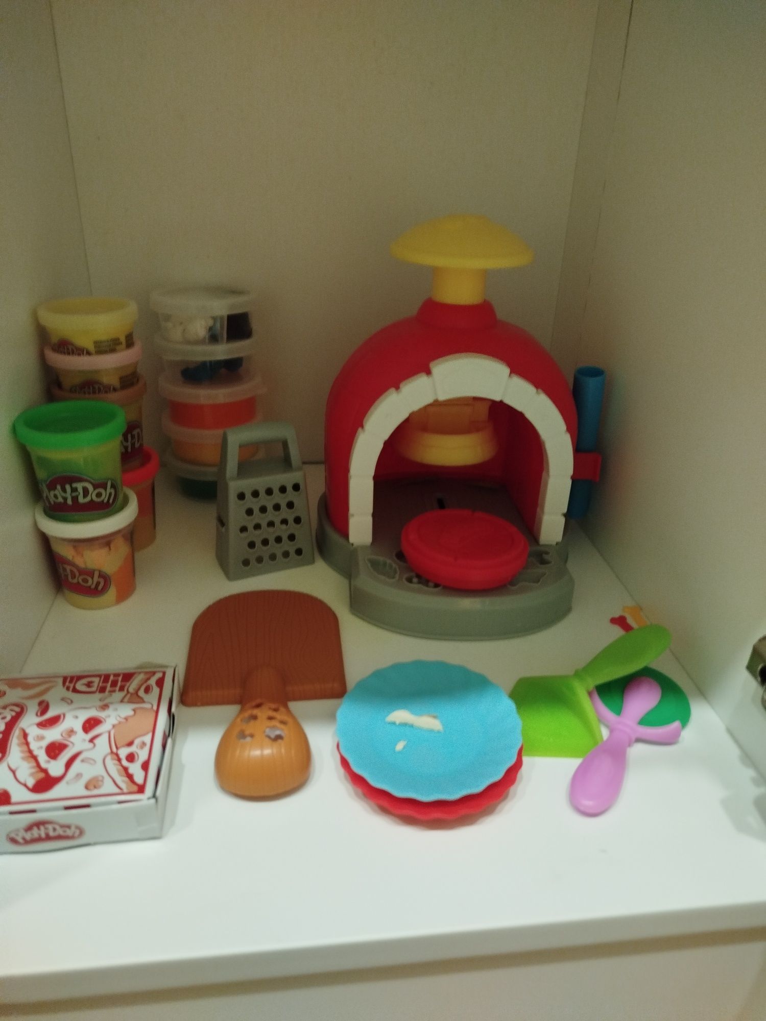 Brinquedos - Pizzaria e Mala do Doutor