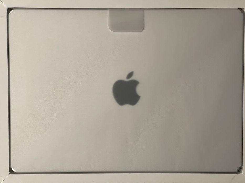 MacBook Pro 14" M4 Max 16-CORE CPU + 40-CORE GPU/64GB/1TB/US/SREBRNY