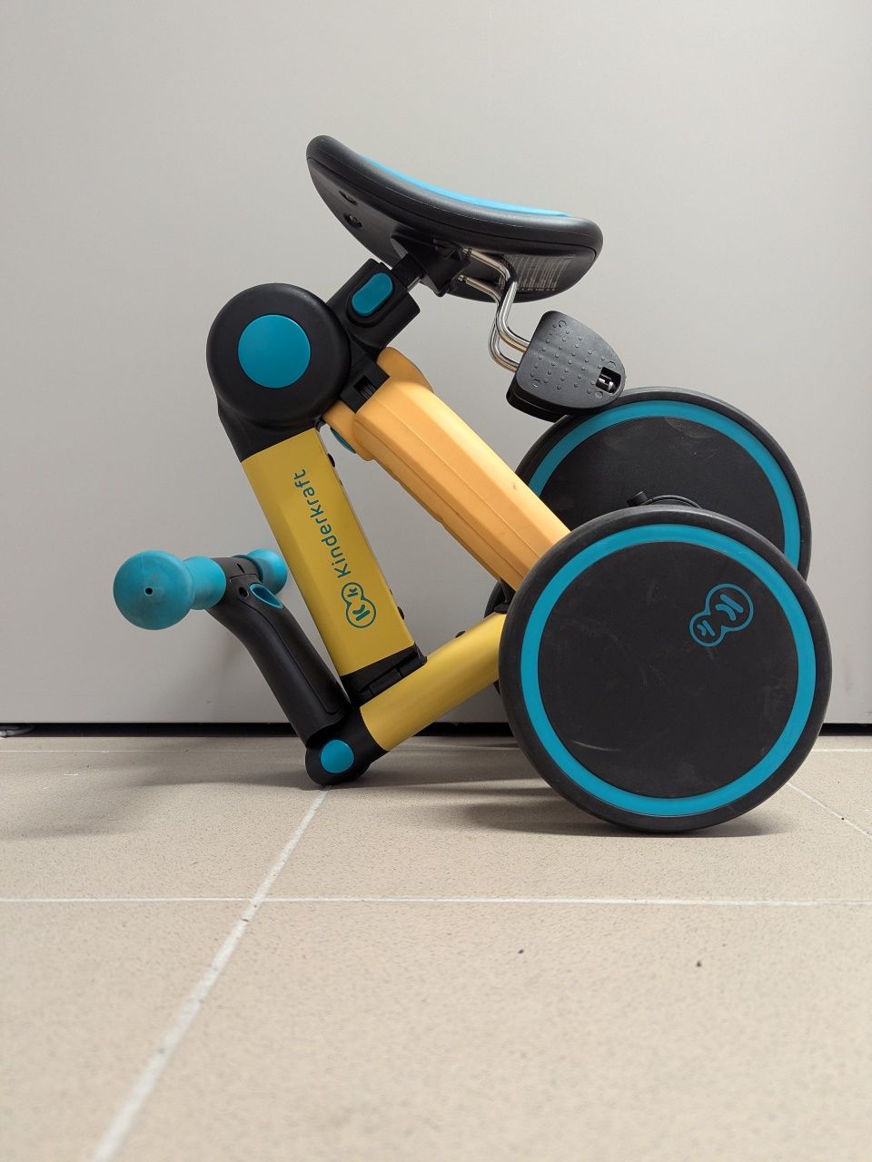 Rowerek trójkołowy 3w1 Kinderkraft 4Trike