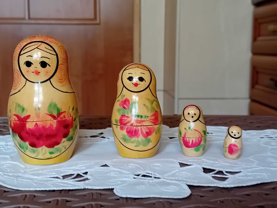 Matrioszka rosyjska lalka ręcznie malowana 4 szt