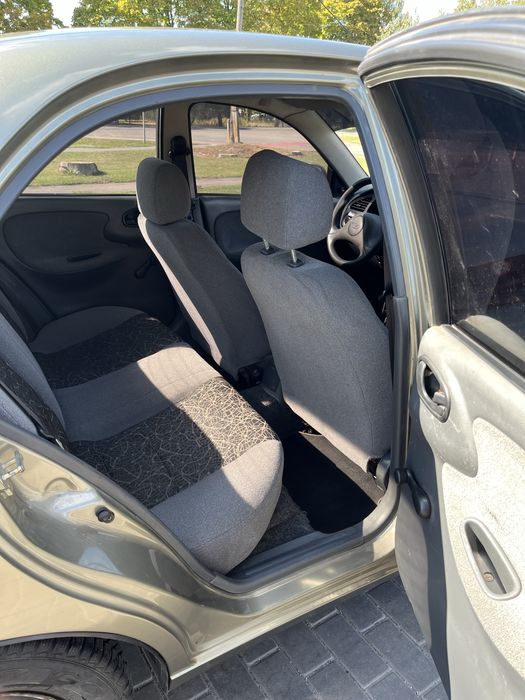 Део сенс 1.3 2006 рік