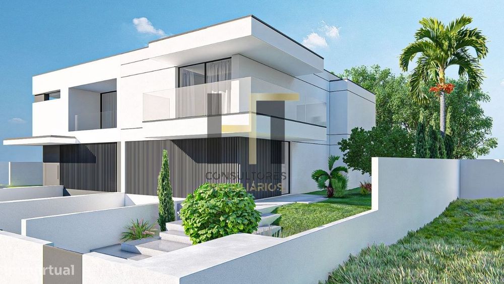 Moradia | T4 | 3 Suítes | 3 Frentes | Varanda | Piscina | Maia