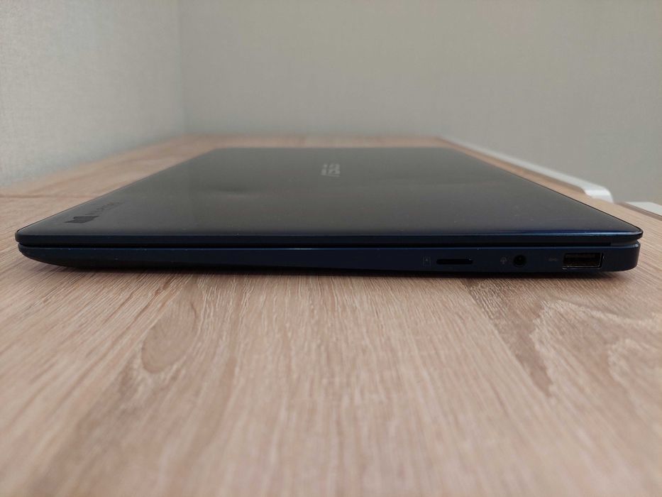 Легкий и красивый ультрабук ноутбук Asus Zenbook U331u i5-8250u 8G Тач