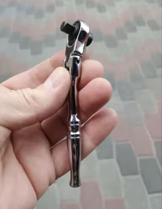 Нова міцна якісна зручна трещотка двостороння з поворотною головкою1/4