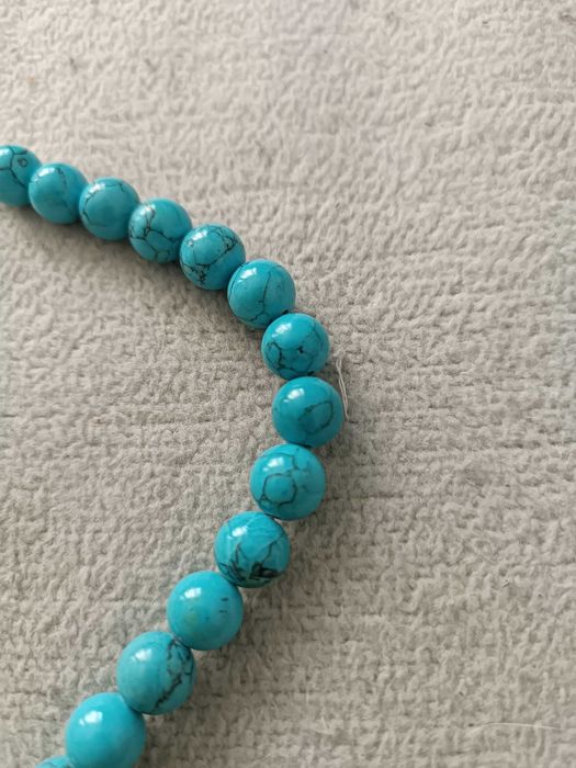 Подарок на 8 марта. Бусы