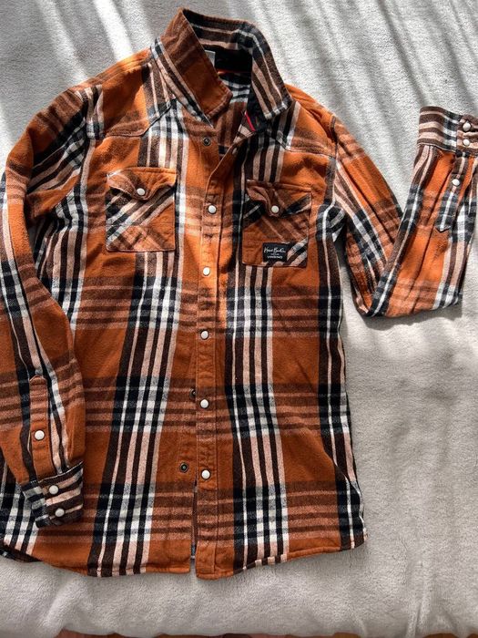 Продам рубашку виклетку