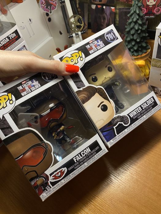 продам funko pop сокол и зимний солдат marvel