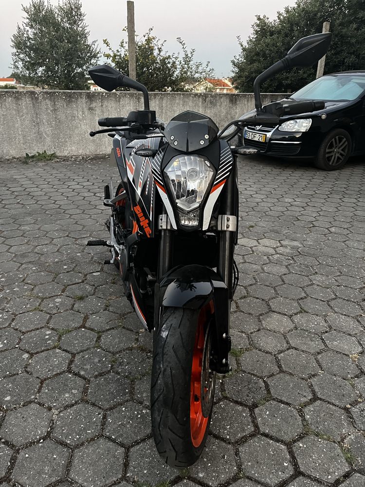 KTM Duke 390 35kw ABS poucos Kms