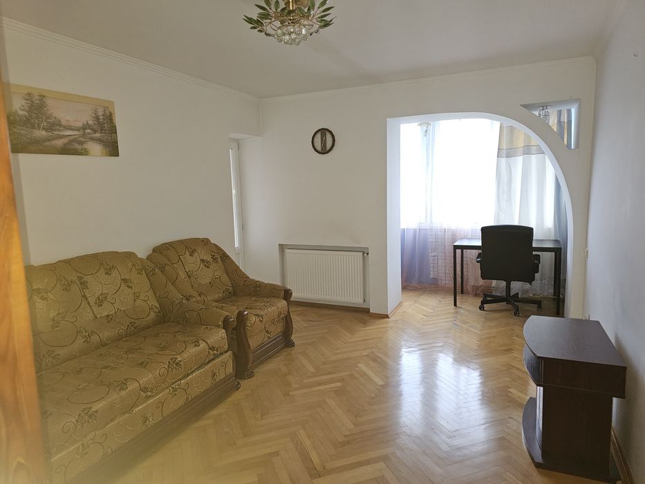 2 кімн. кв.біля Центру (вул.Ів.Підкови)