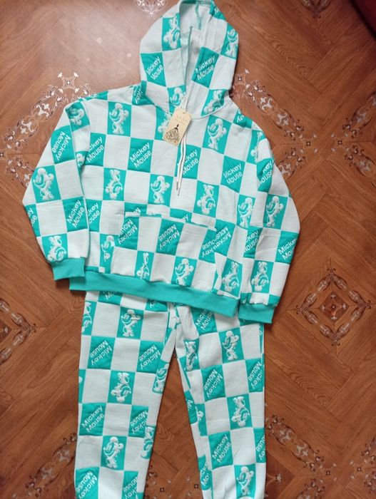 Новий Спортивний костюм Міккі, розмір 48-50