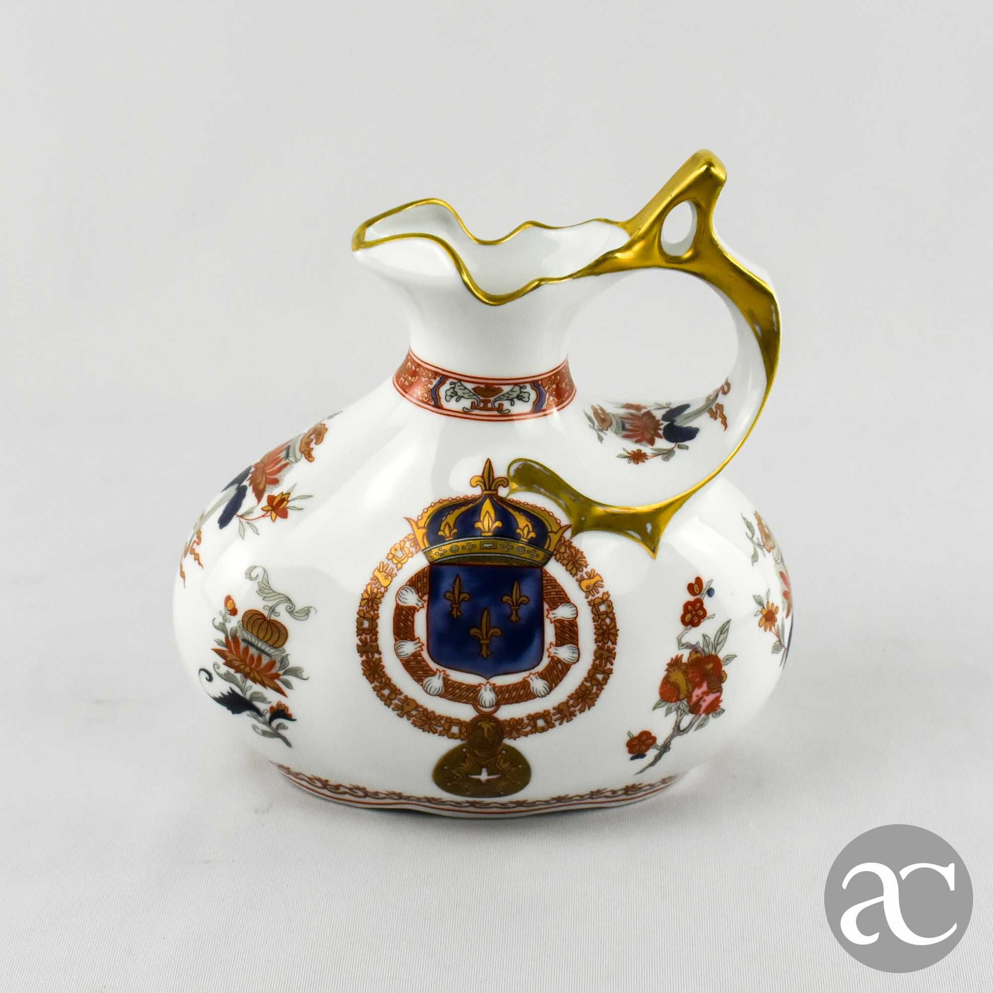 Jarro com brasão porcelana Neoclassica, Coleção Macau
