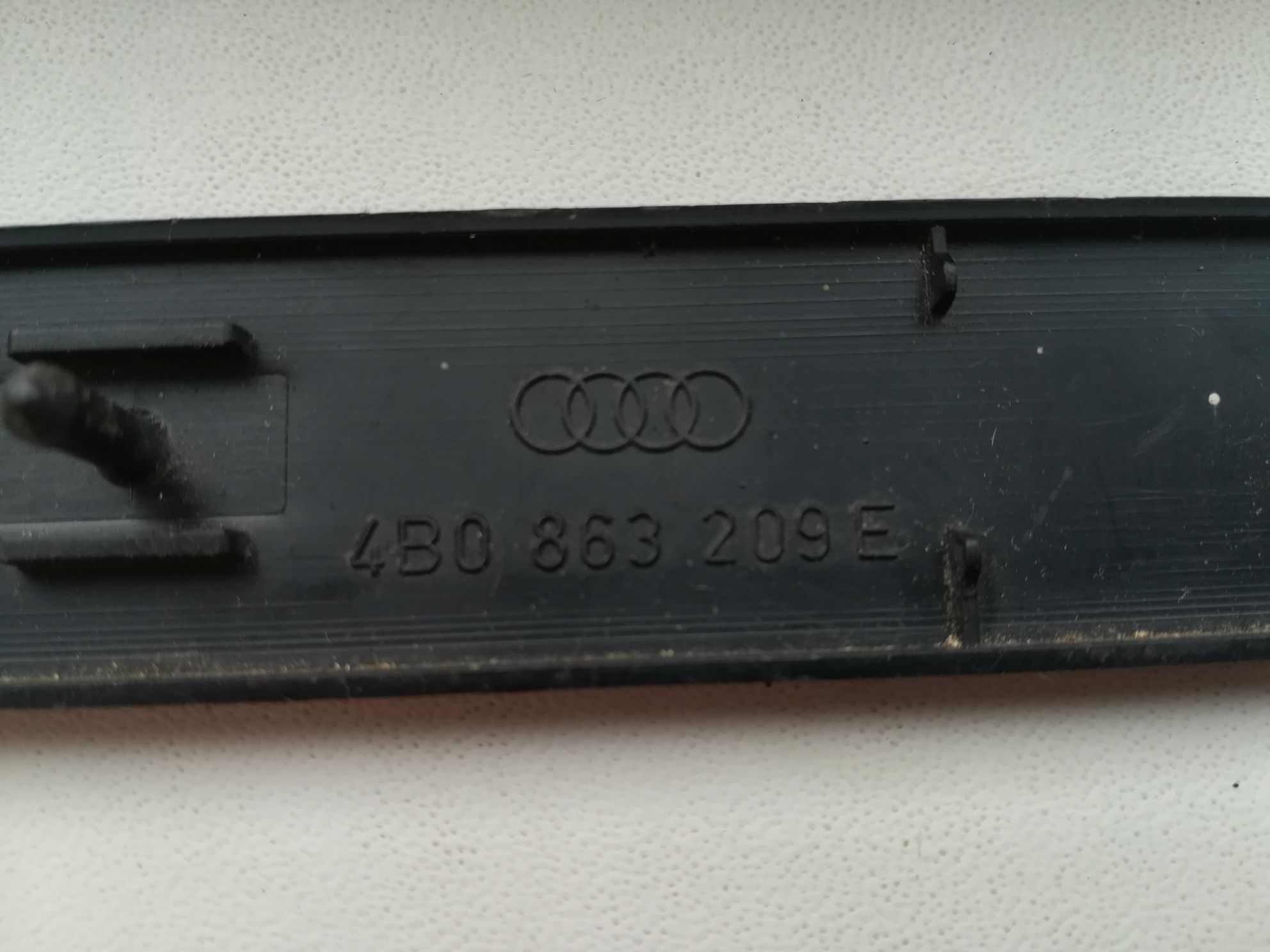 Заглушка Тунеля Центральной Консоли Audi A6 C5